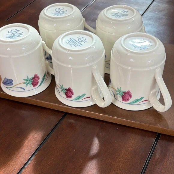 LENOX Chinastone, Poppies on Blue Floral Pattern Ceramic 5 Piece Mug Set - Picture 16 of 17